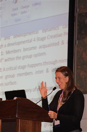 Torna in Italia e per la seconda volta nella nostra scuola il Prof. Ernest L. Rossi